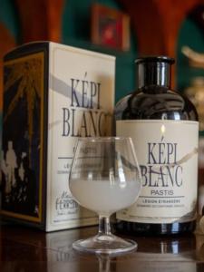 le Pastis Képi blanc