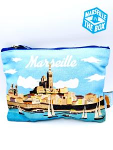 la pochette blanc bleu Marseillaise