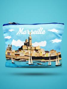 la pochette blanc bleu Marseillaise