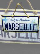 la plaque en fer Marseille 30cm
